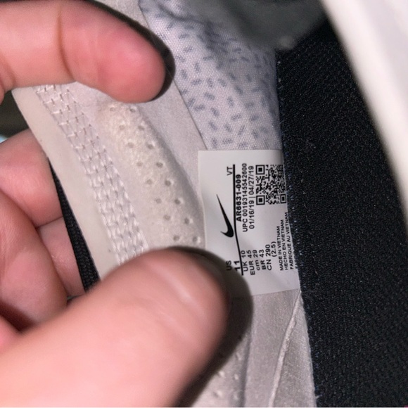 Nike VaporMax ‘Dragonfruit’ - Picture 3 of 3